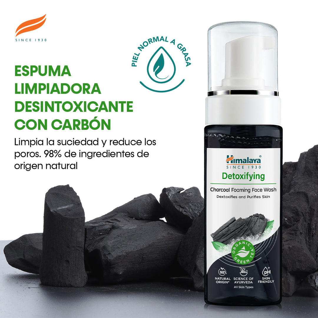 HIMALAYA ESPUMA LIMPIADORA FACIAL DE CARBÓN PURIFICANTE DE 150 ML