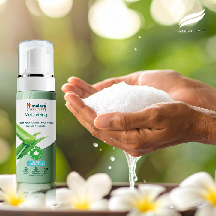 Himalaya Jabón facial espumoso hidratante de aloe vera, 150 ml